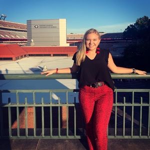 Meet your Posher, Abby